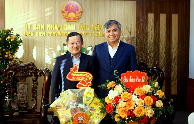 VPUB - Lãnh đạo Tập đoàn Công nghiệp Cao su Việt Nam thăm, chúc tết lãnh đạo UBND tỉnh Điện Biên