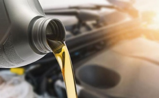 Giá dầu thô phục hồi sau khi có tin thử nghiệm vắc-xin chống COVID-19 thành công bước đầu