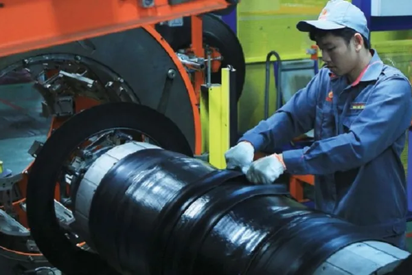Hưởng lợi giá nguyên liệu giảm, doanh nghiệp săm lốp lãi quý I tăng mạnh