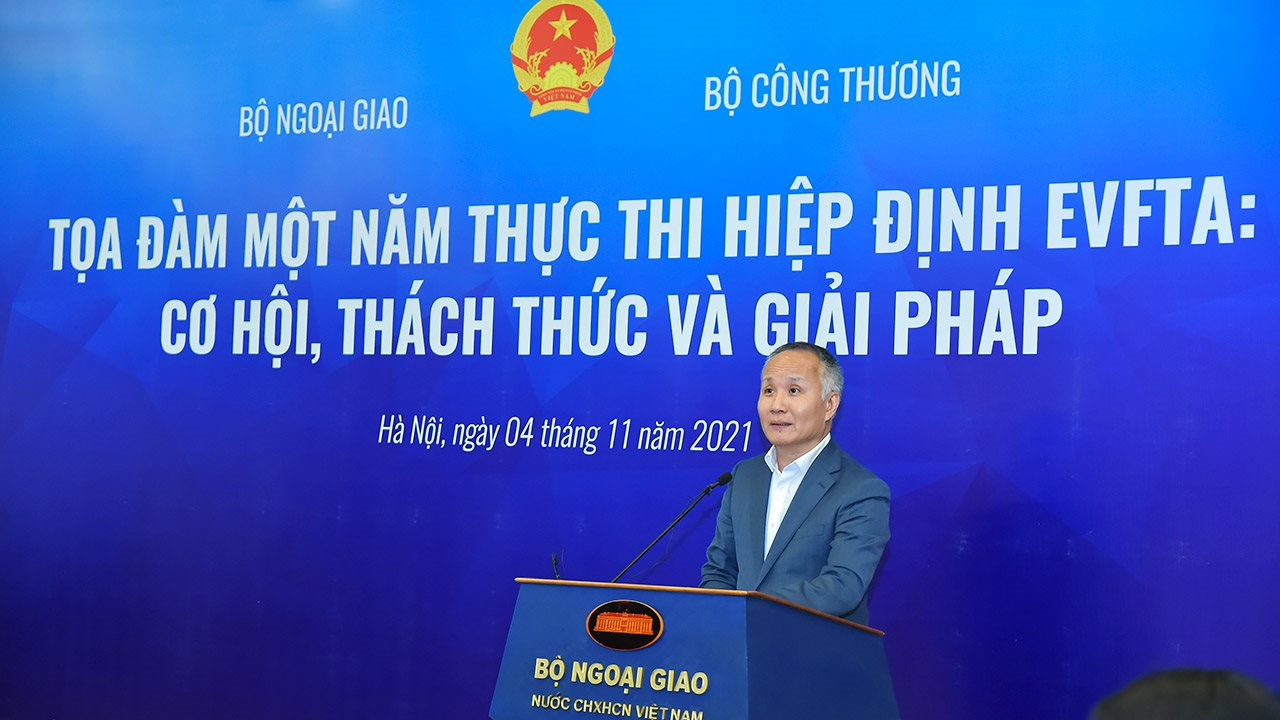 Một năm thực thi Hiệp định EVFTA: Cơ hội, thách thức và giải pháp