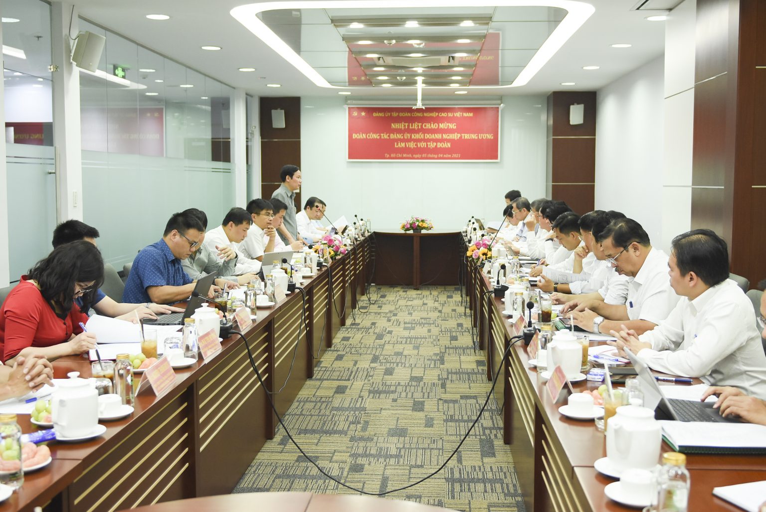 Chuyển đổi số để thúc đẩy sản xuất kinh doanh