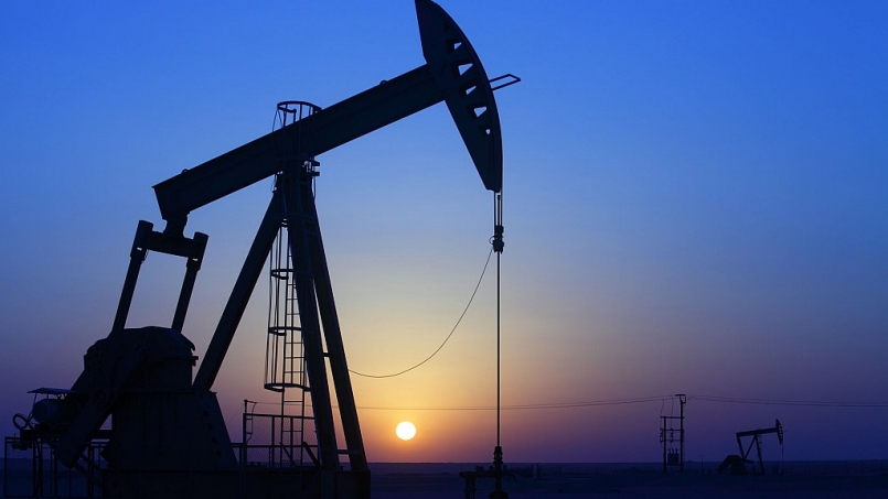 Giá xăng dầu hôm nay 6/7: Dầu Brent vượt mức 77 USD