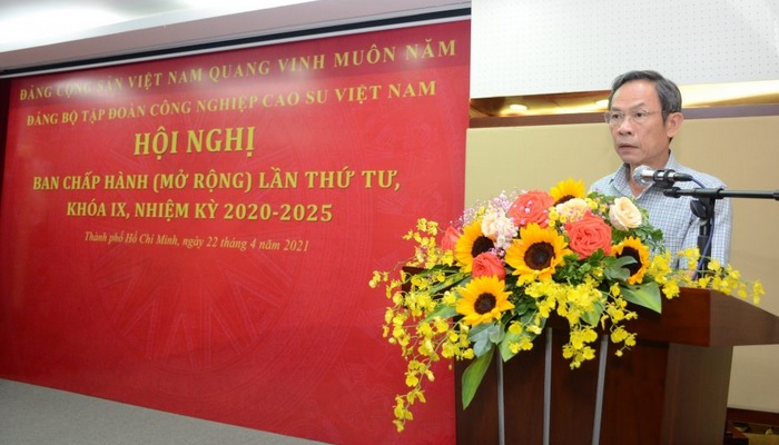 Phấn đấu sản xuất kinh doanh luôn tăng trưởng
