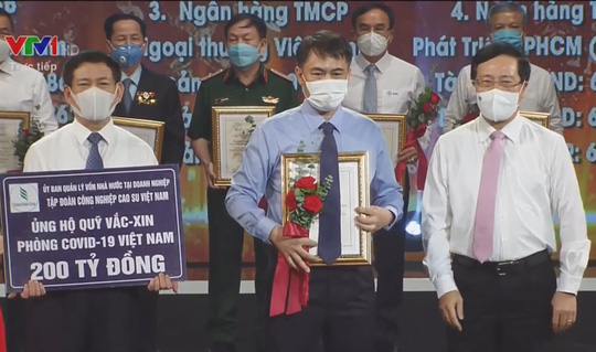 Tập đoàn Công nghiệp Cao su Việt Nam ủng hộ 200 tỷ đồng cho Quỹ Vắc-xin phòng Covid-19