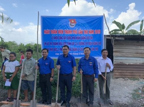 ĐTN VRG tham gia khởi công xây dựng “Nhà Khăn quàng Đỏ”