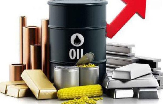 Thị trường hàng hóa ngày 26/7: Dầu, vàng tiếp tục tăng, cao su phục hồi sau 4 ngày giảm liên tiếp 