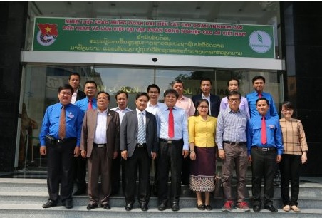 VRG tiếp đoàn cán bộ cấp cao TW Đoàn Thanh niên Lào